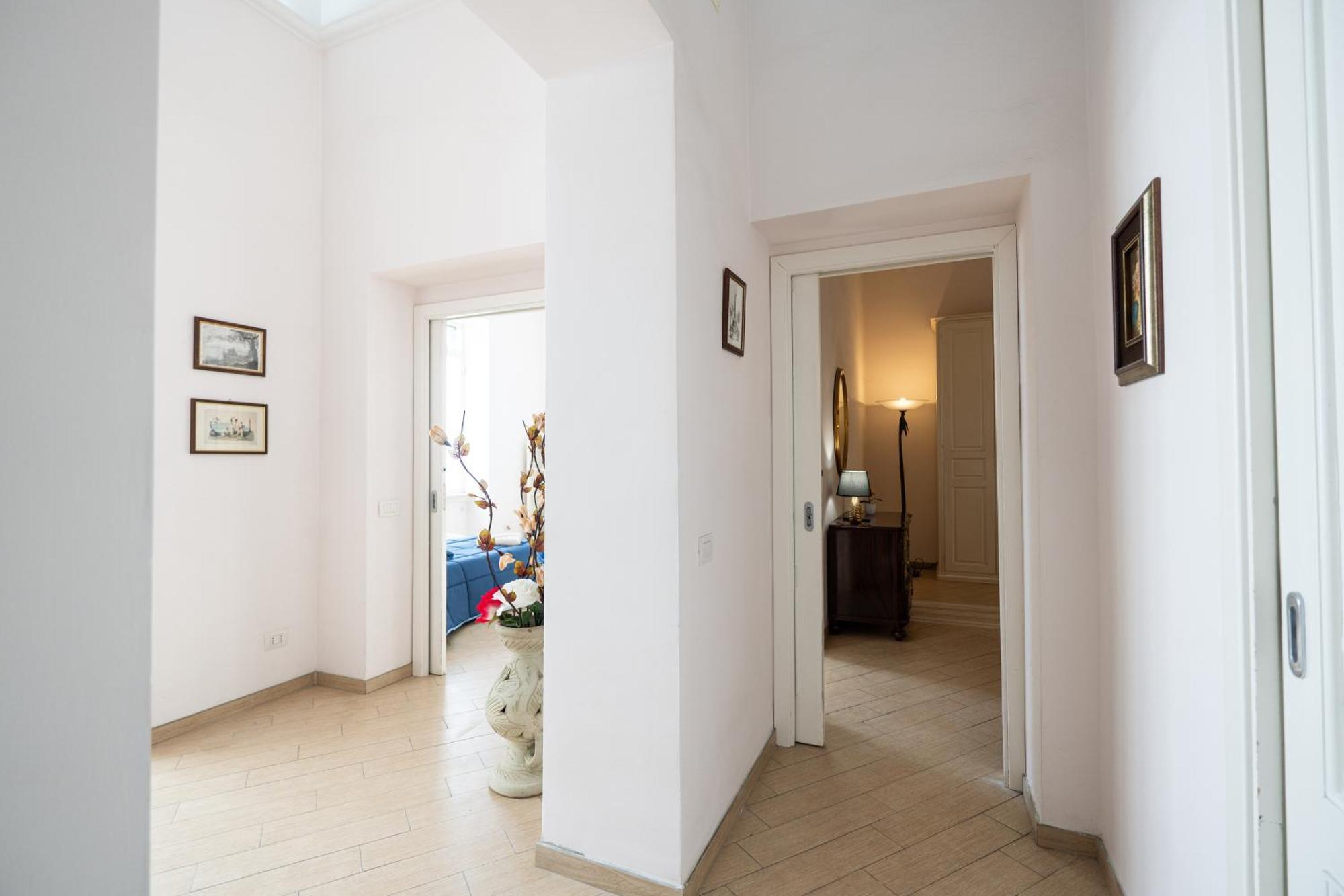 Alessandra- Comfort E Spazio A Naples